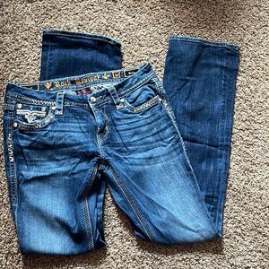 Rock Revival 30x35 lightly worn